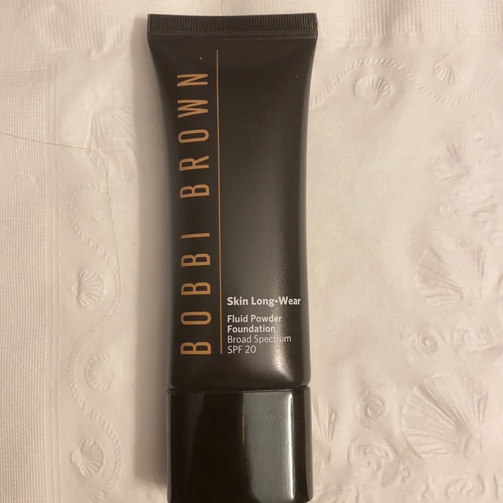 Bobbi Brown W-064 foundation
